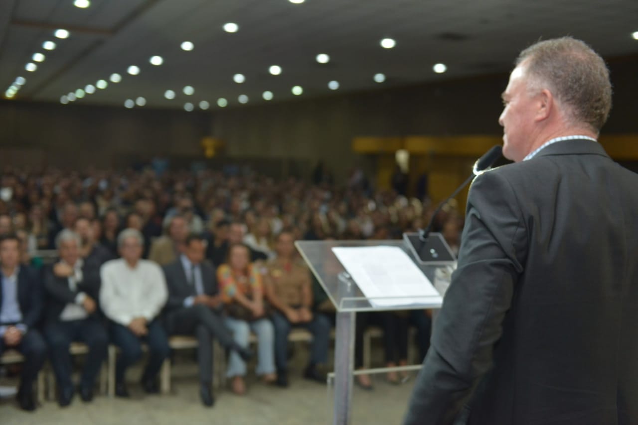 Foto 1 - Renato Casagrande - plateia
