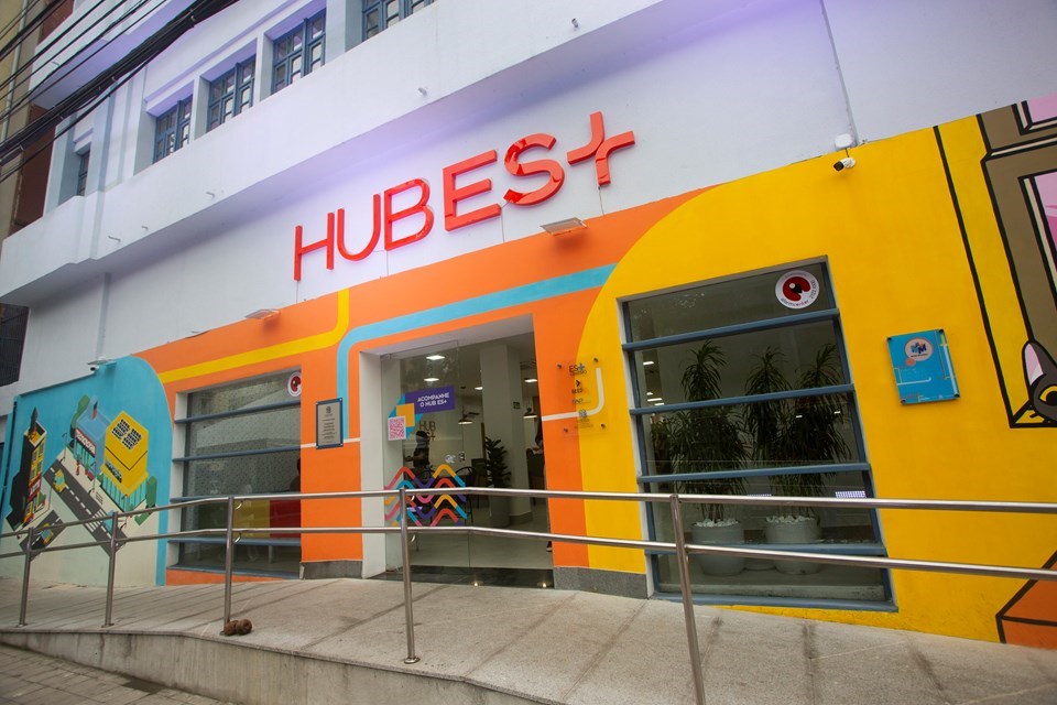 Hub ES+