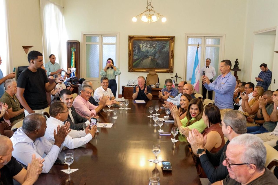 contenção da orla|||Fotógrafo:Mateus Fonseca/Governo-ES